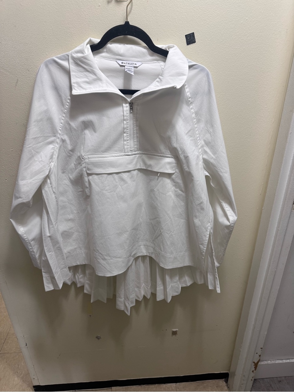 Women’s Athleta Sojourn Pullover size XS